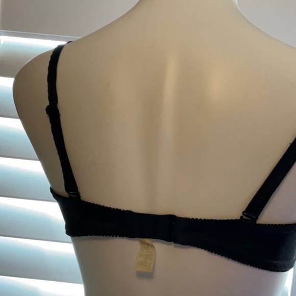 Chic Black and Red Women's Bra - Picture 5 of 7